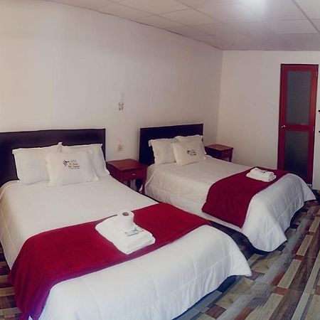 Hotel El Vuelo Del Condor Tarma Bagian luar foto
